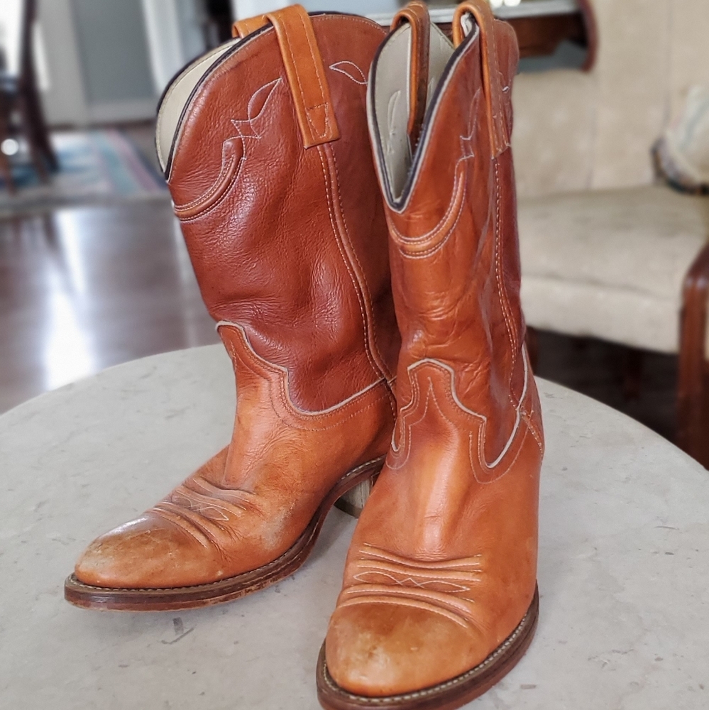 **SOLD** Dingo leather boots